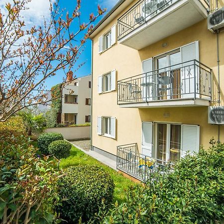 Apartments Bella Rovigno Esterno foto