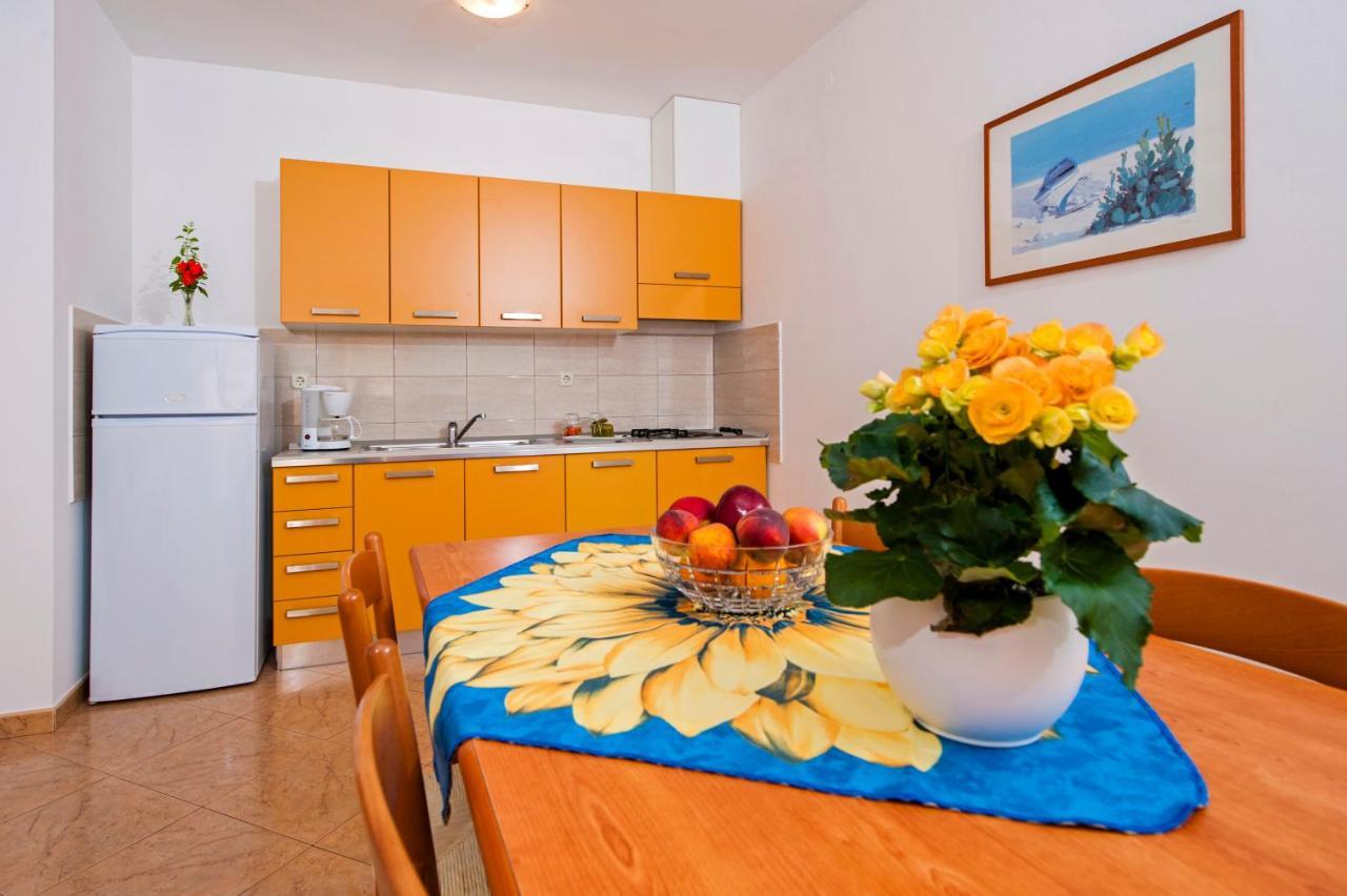 Apartments Bella Rovigno Esterno foto